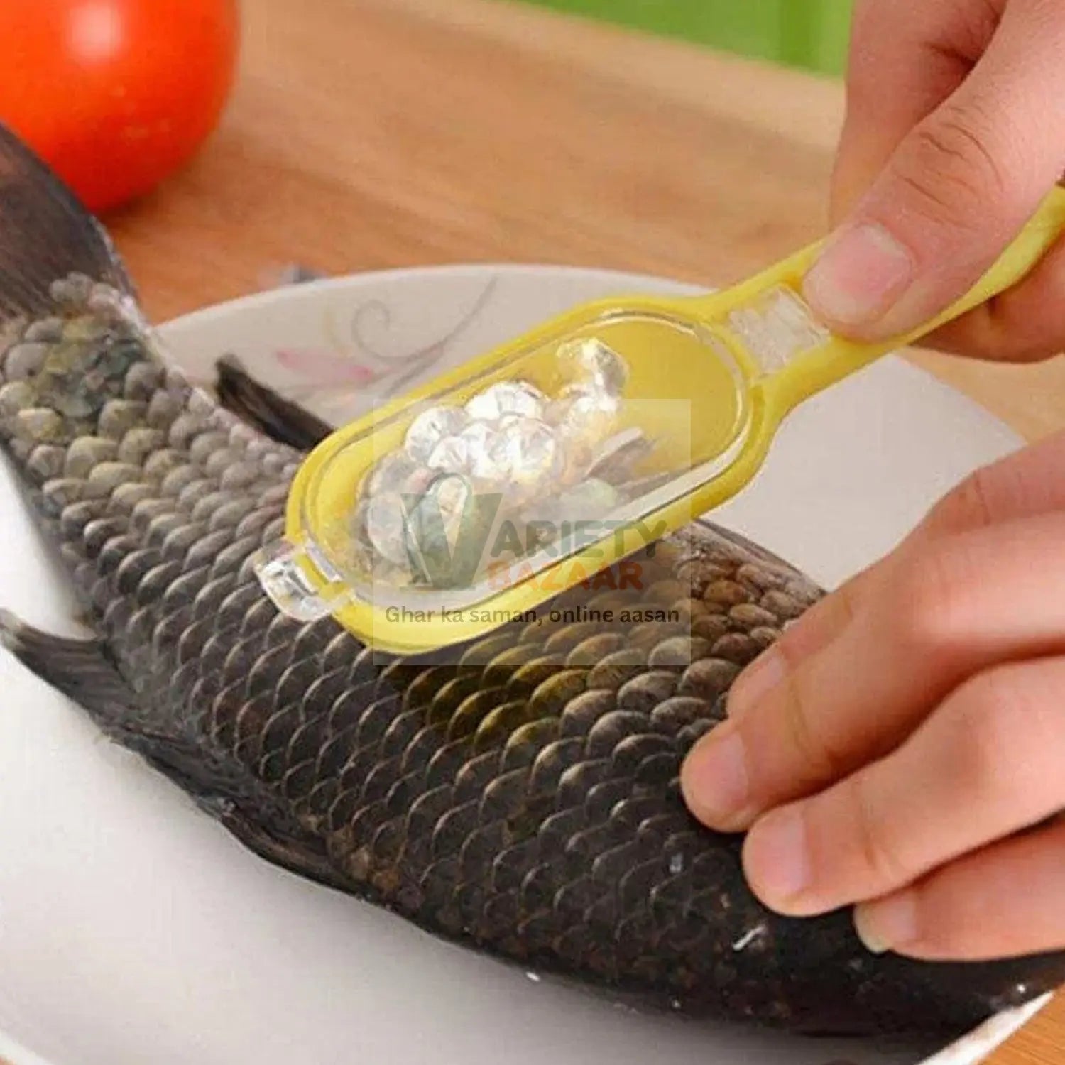 0112 Plastic Fish Scales Graters Scraper, Fish Skin Brush Fish Cleaning Tool Scraping Scales Device with Cover Home Kitchen Cooking Tools 1 Pieces Travel Sahayak