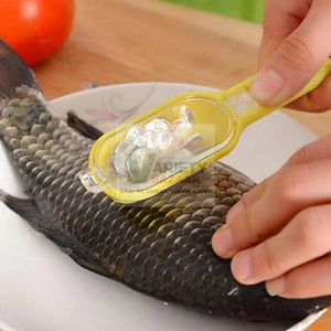 0112 Plastic Fish Scales Graters Scraper, Fish Skin Brush Fish Cleaning Tool Scraping Scales Device with Cover Home Kitchen Cooking Tools 1 Pieces Travel Sahayak