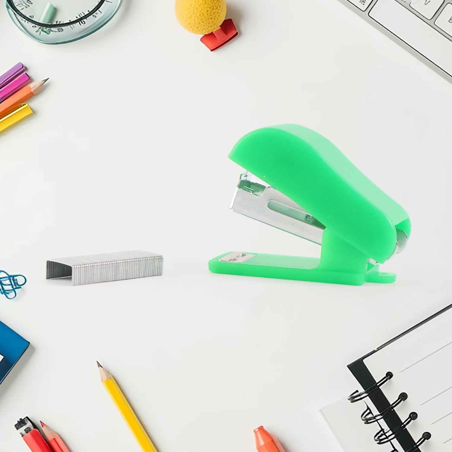 Mini Stapler with 1 Strip of Staples (1 Set)