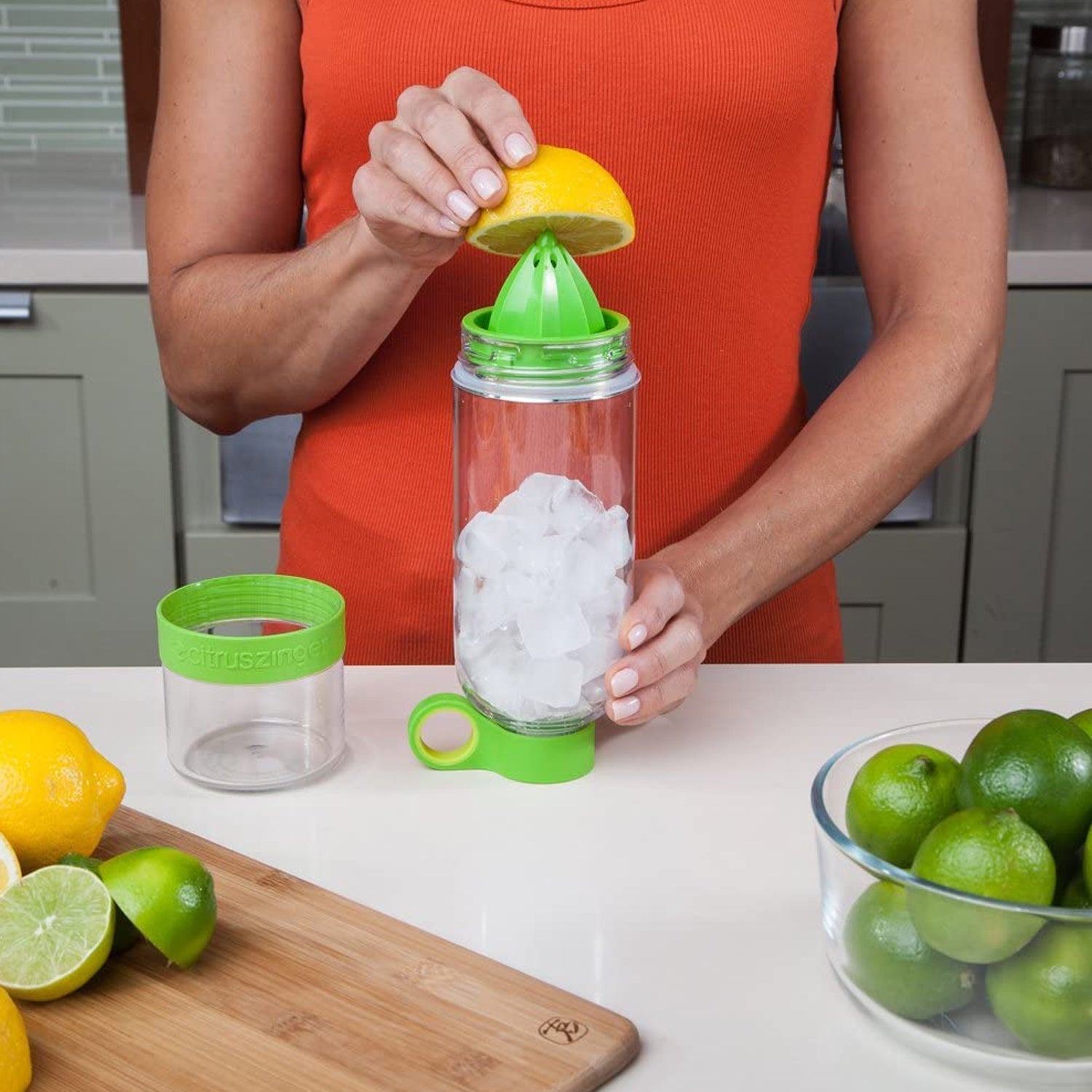 CITRUS JUICER BOTTLE INSTANT JUICE SPORTS BOTTLE JUICE MAKER INFUSER BOTTLE Variety Bazaar