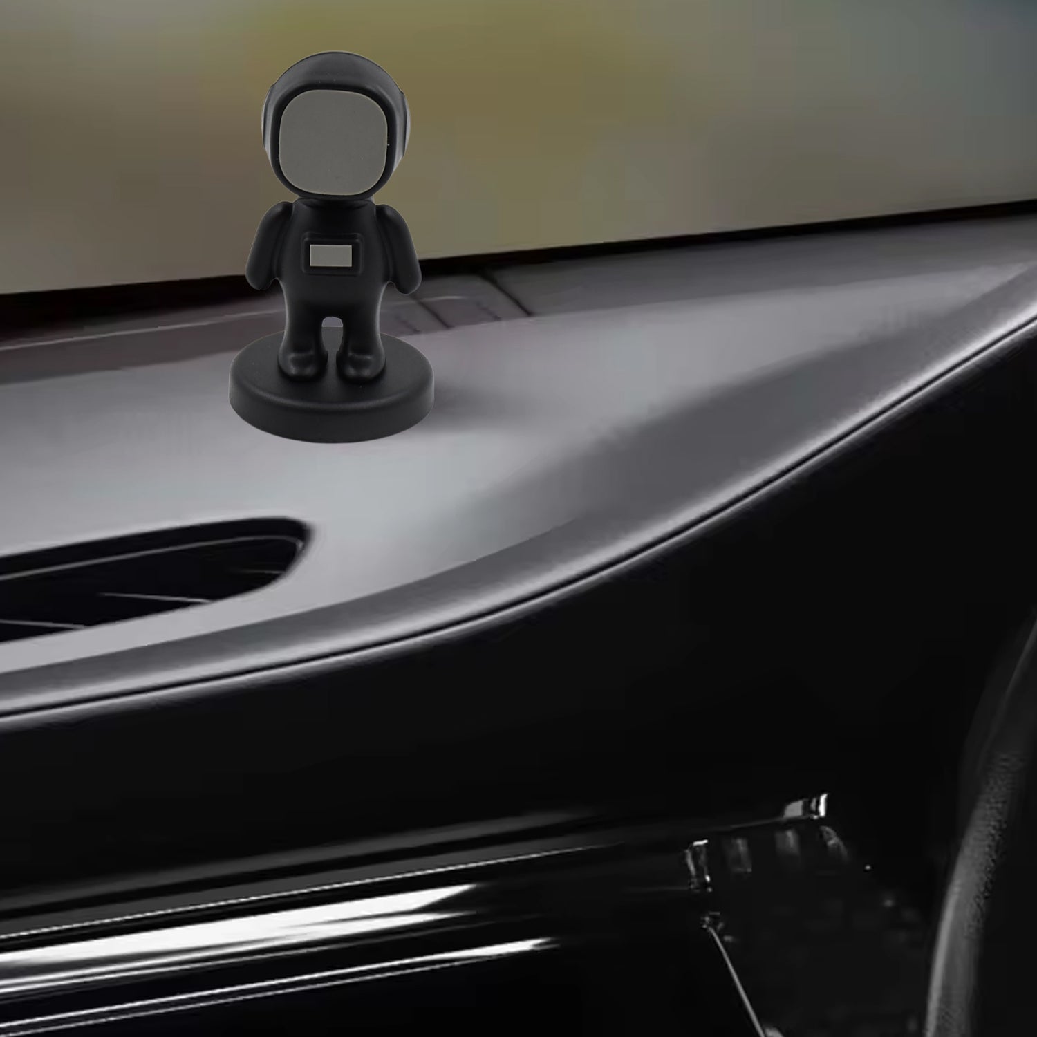 Cartoon Astronaut Magnetic Mobile Phone Holder – 360° Rotating Car Mount (1 Pc) Variety Bazaar