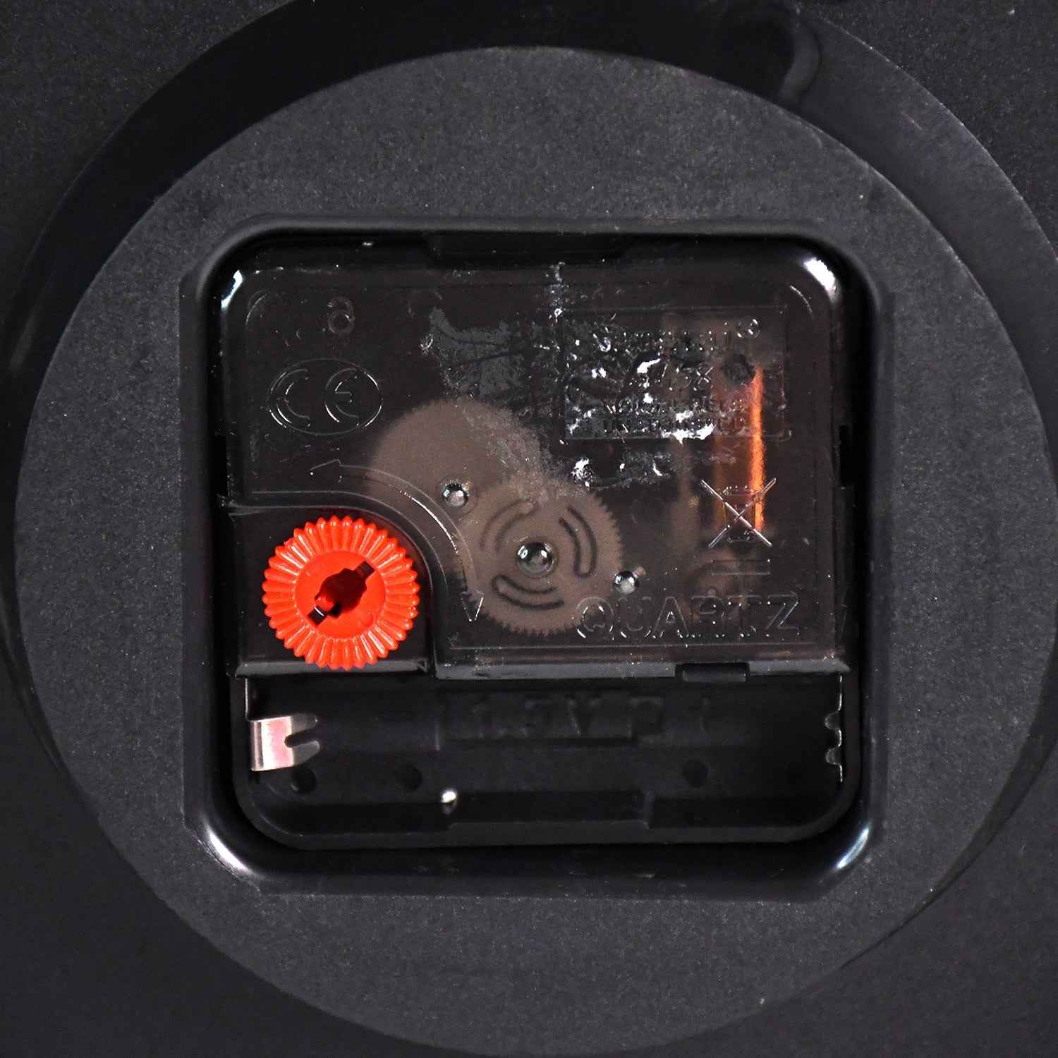 Analog Latest Stylish New Models Wall Clock with God Radha Kishan Frame