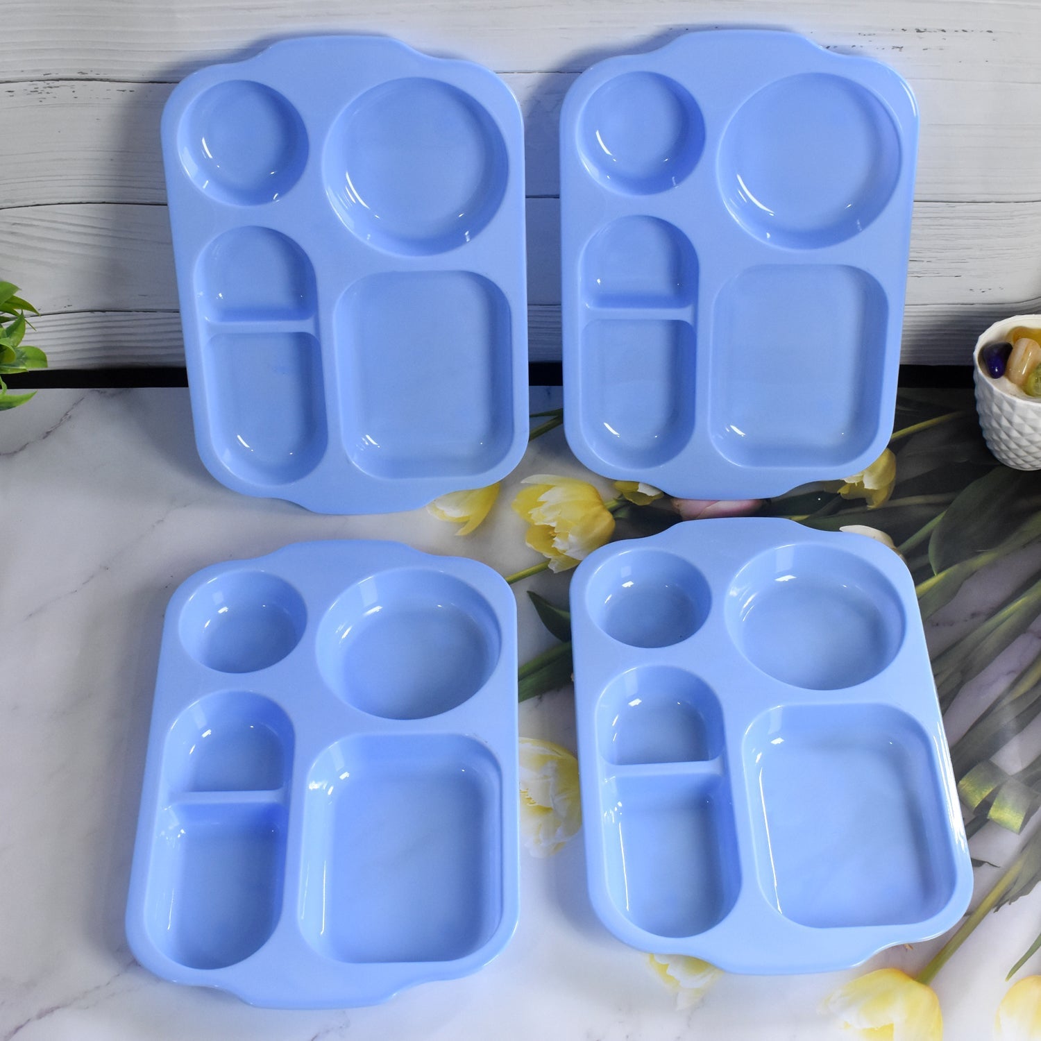 Unbreakable Plastic Food Plates / Biodegradable 5 Compartment Square Plate for Food Variety Bazaar