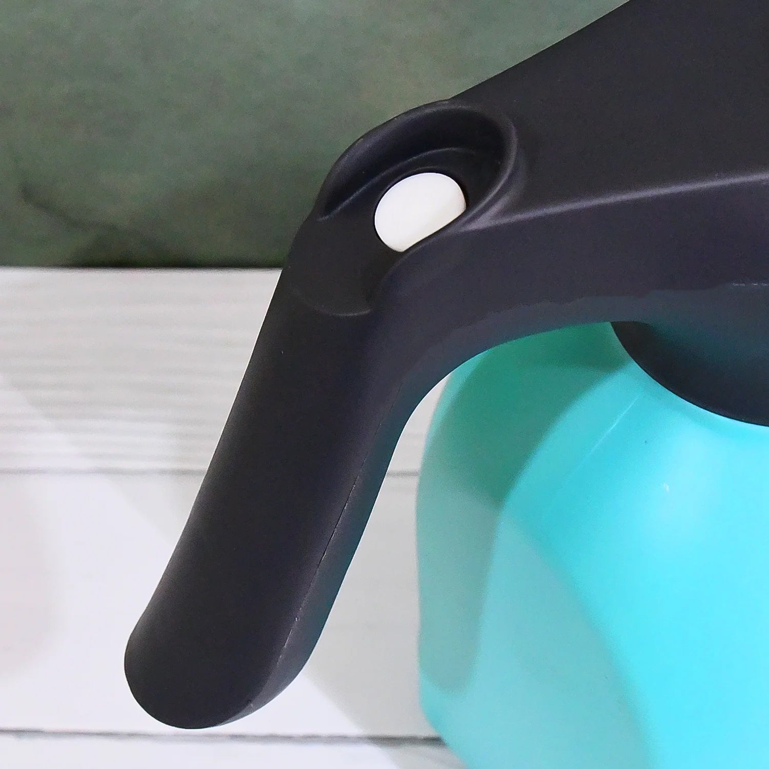 Electric Spray Bottle Garden Sprayer (1 Pc / 2 Ltr.) Variety Bazaar