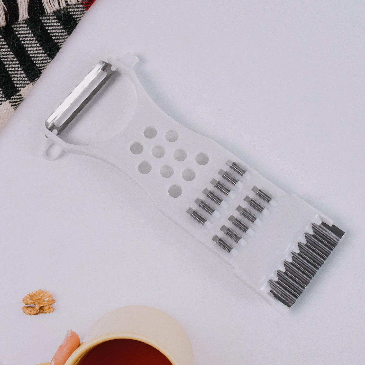 4-Piece Kitchen Cutting Set: Scissors, Peeler, Grater / Slicer, and Knife Variety Bazaar