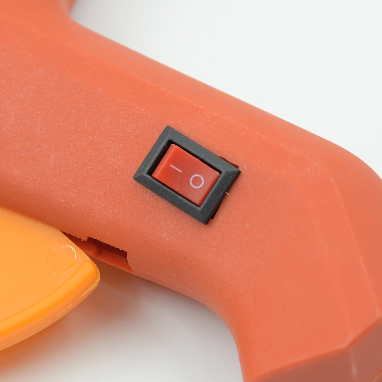 Professional 60 Watt Hot Melt Glue Gun with 5 Glue Sticks & On/Off Switch Variety Bazaar