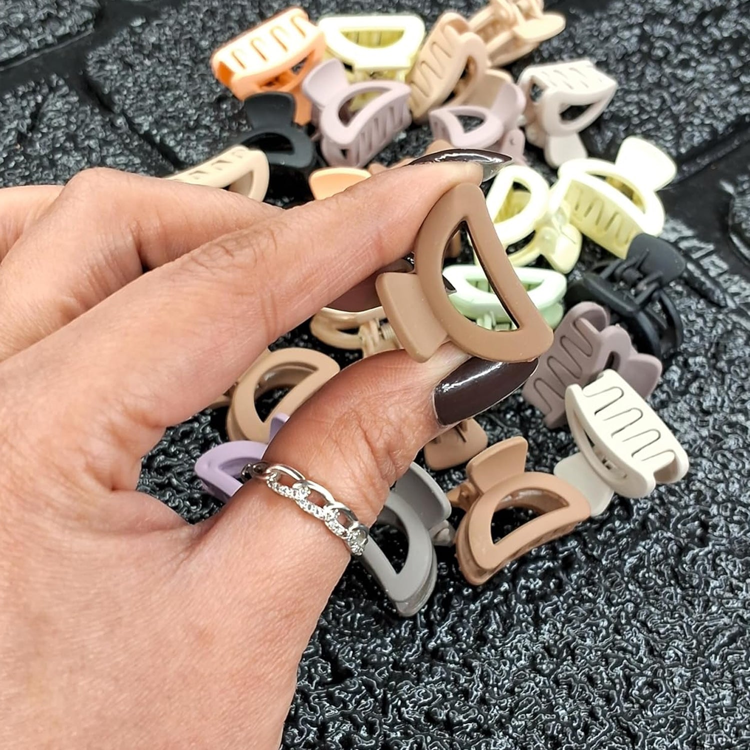 Plastic Small Hair Clips for Girls Kids Hair Accessories (3 Pcs Set / Mix Color & Design) Variety Bazaar