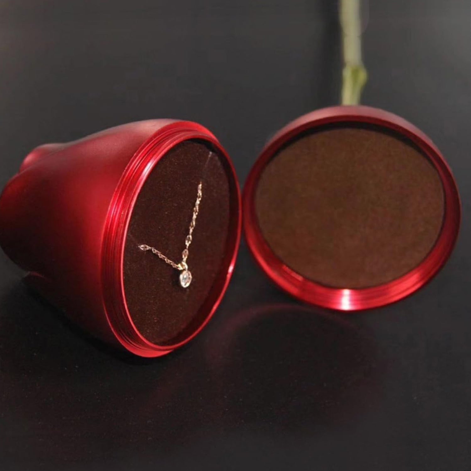 Metal Red Rose Couple Jewelry Box-Fancy Jewelry Box (1 Pc) travel sahayak