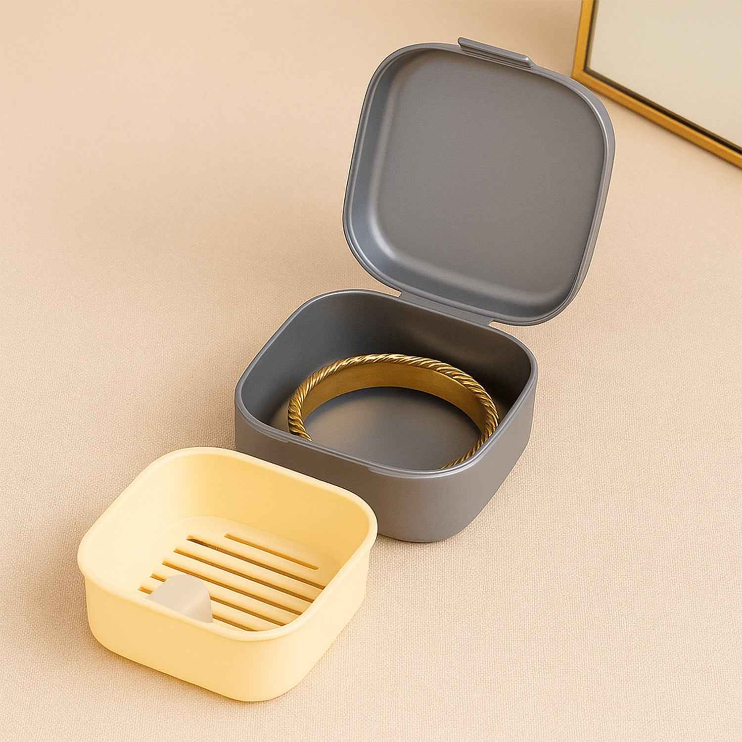 Oblivion Teeth Storage Box with Lid and Inner Tray (1 Pc)