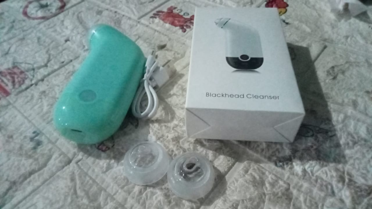 Mini Handheld Vacuum Blackhead Remover – Facial Massage & Spot Lifting (1 Pc) Variety Bazaar