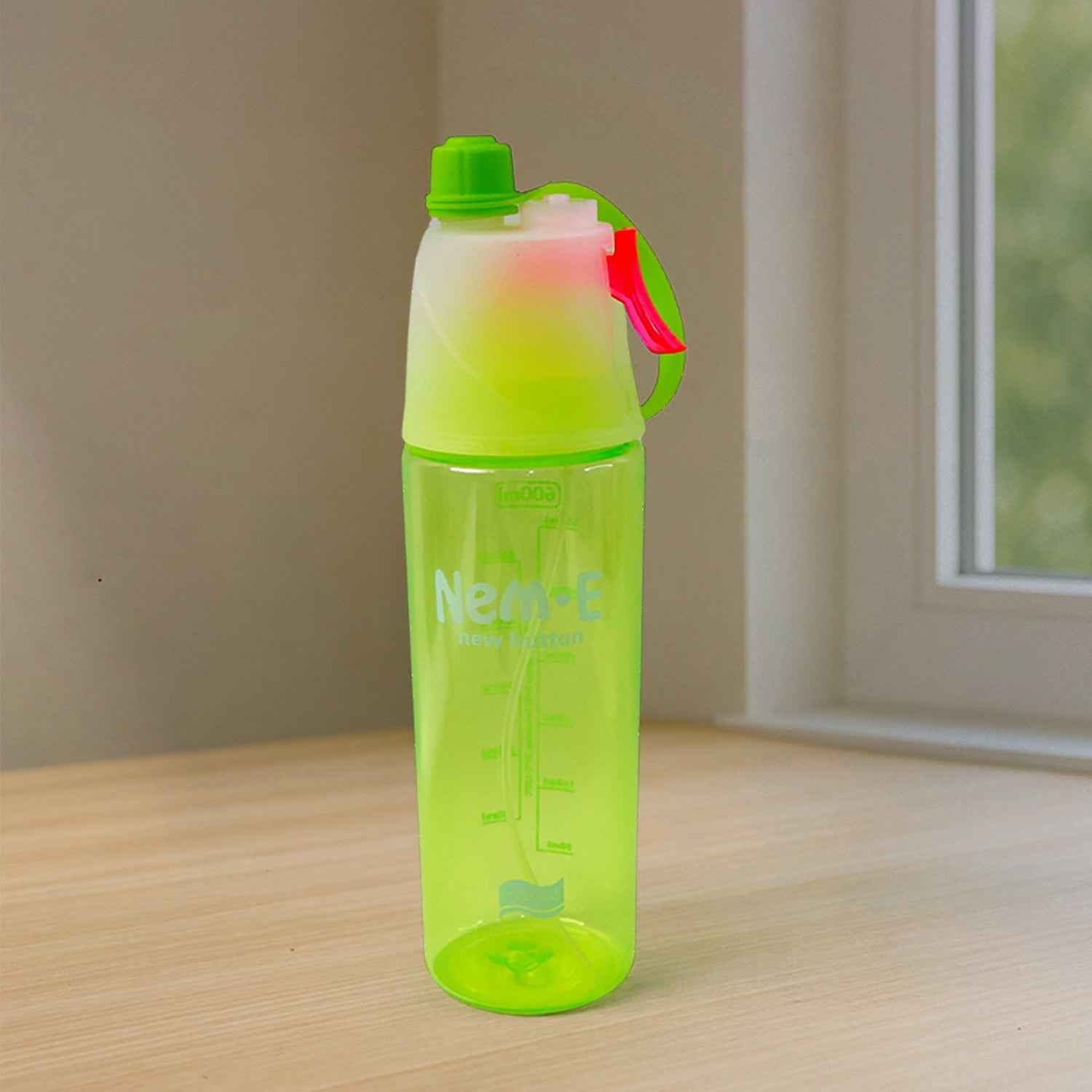 Plastic Dual Function Sports Water Bottle With Built-in Mist Spray And Leakproof Cap (600ml 1 Pc)