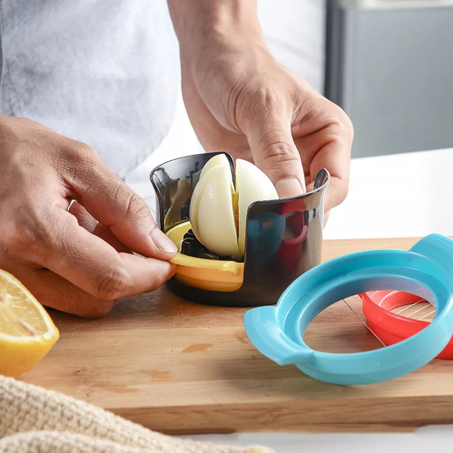 Multifunctional 3-in-1 Egg Cutter - Stainless Steel Slicing Tool with Durable Wires Variety Bazaar