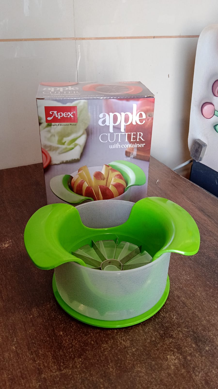 Apex Apple Cutter with Container – Unbreakable ABS Body & Stainless Steel Blades Variety Bazaar