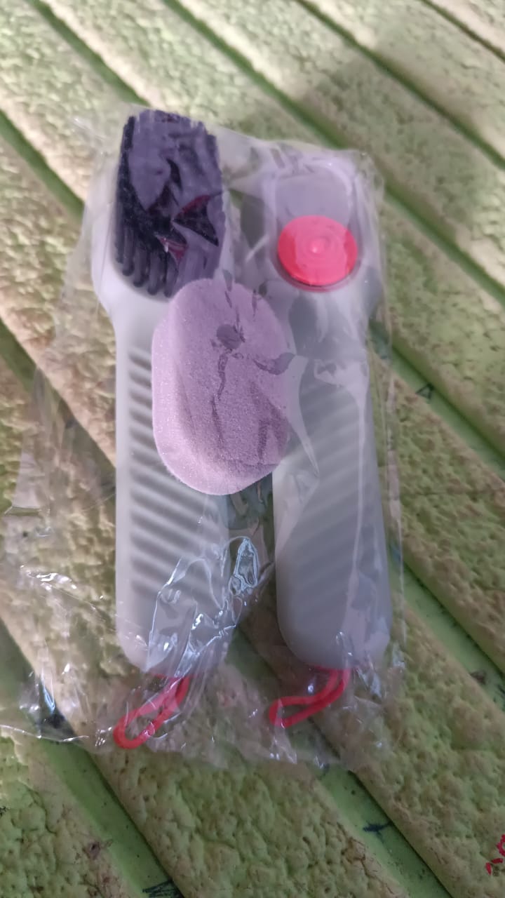 Multifunctional Scrubbing Brush with Liquid / Soap Dispenser (2 Pc Set) travel sahayak