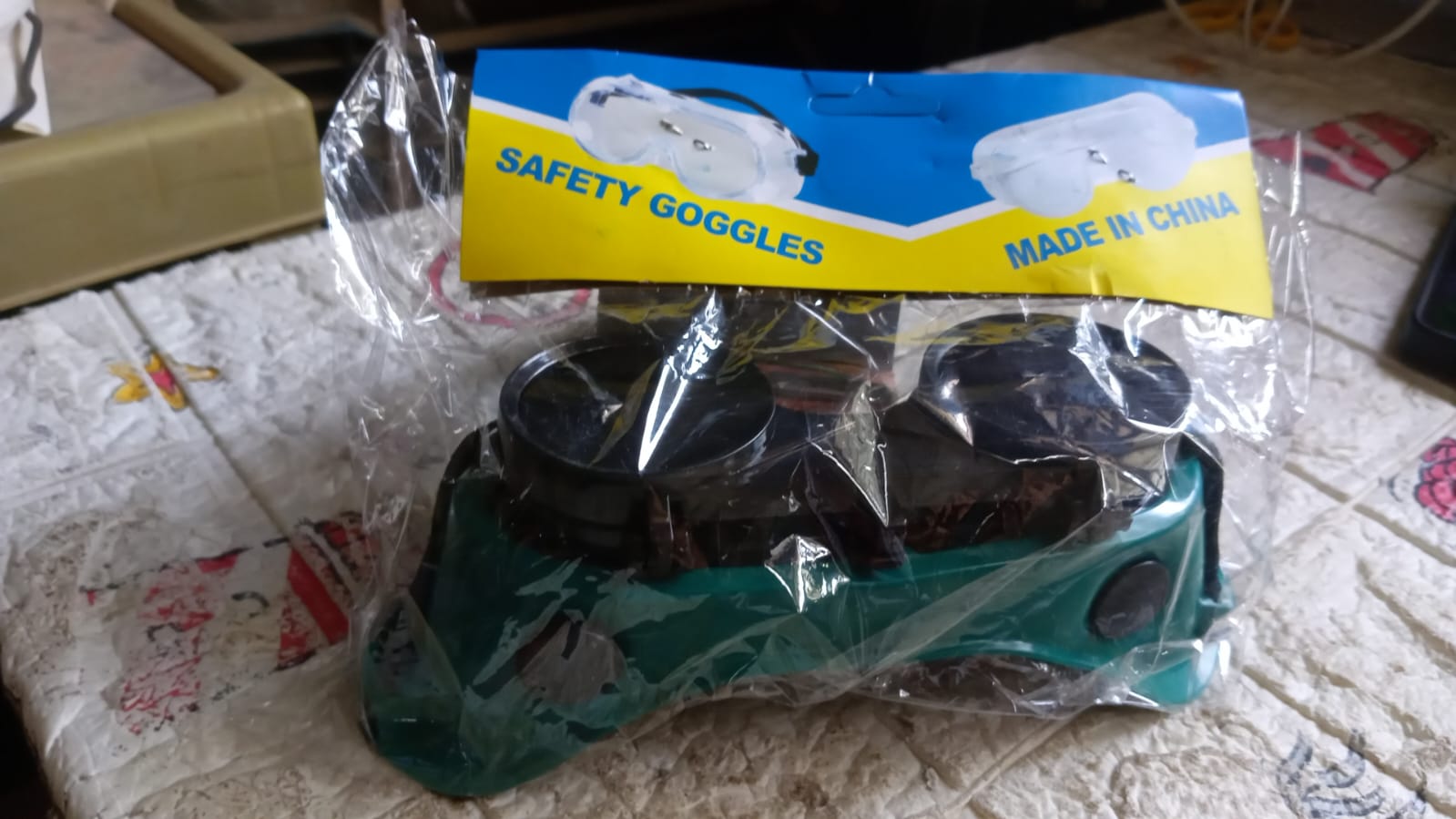 Safety Welding Goggles Anti Radiation Goggles Welder Work Protective Goggles Labour Working Safety Protective Eyewear (MOQ :- 10 Pcs) Variety Bazaar