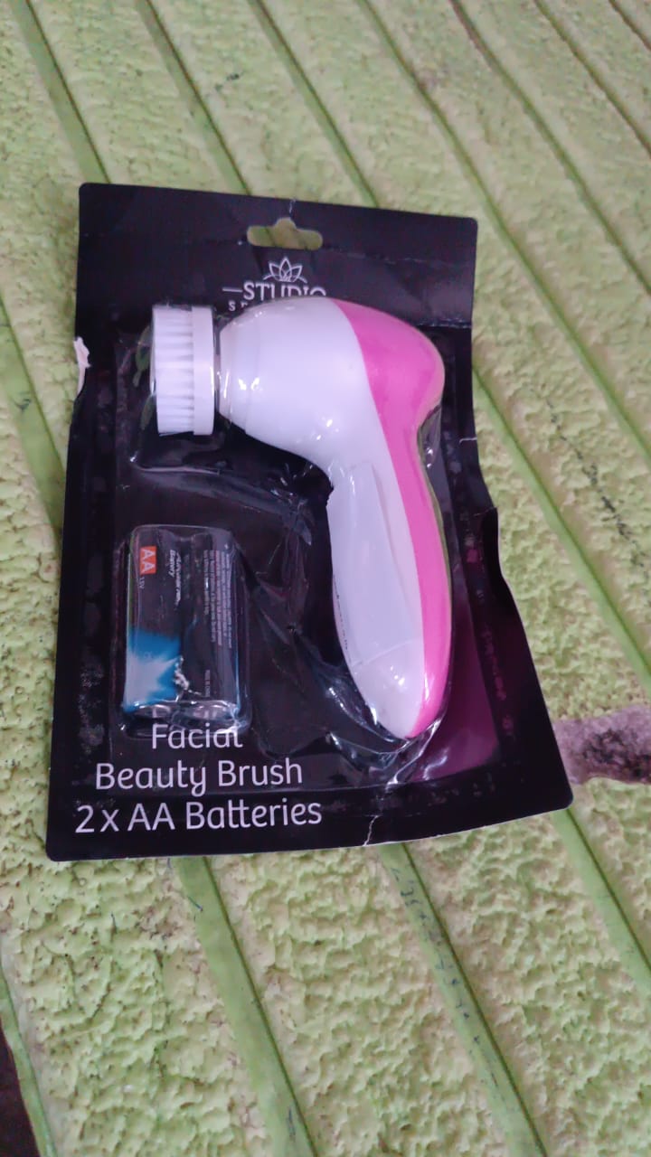 Facial Beauty Brush, Face Massager (1 Pc / With 2 AA Battery Included) Variety Bazaar