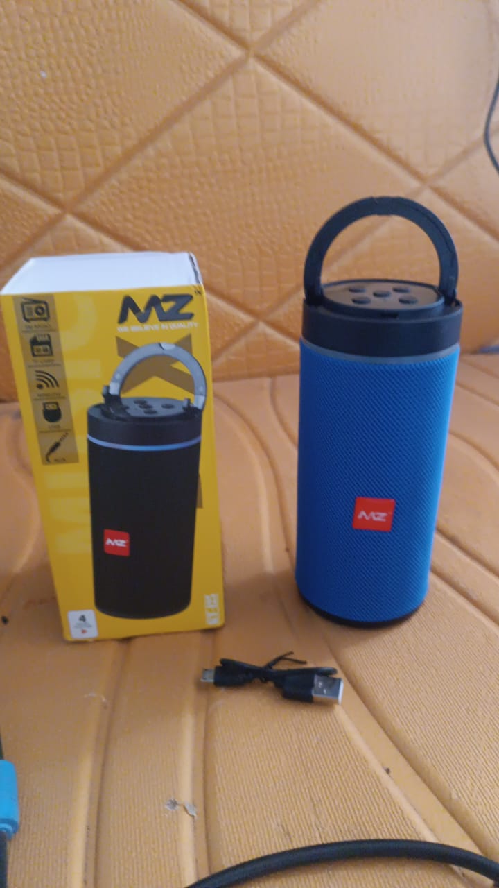 Portable Speaker / Rechargeable / Splash Proof Wireless High Sound Bluetooth Speaker, Blootuth speaker (media player) Variety Bazaar