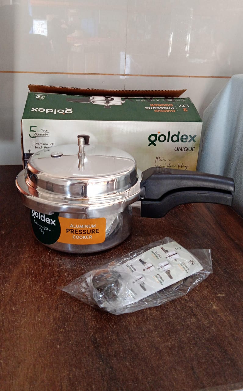 Aluminium Unique Goldex Pressure Cookers With Outer Lid (2 Litres / 5-Year warranty) travel sahayak