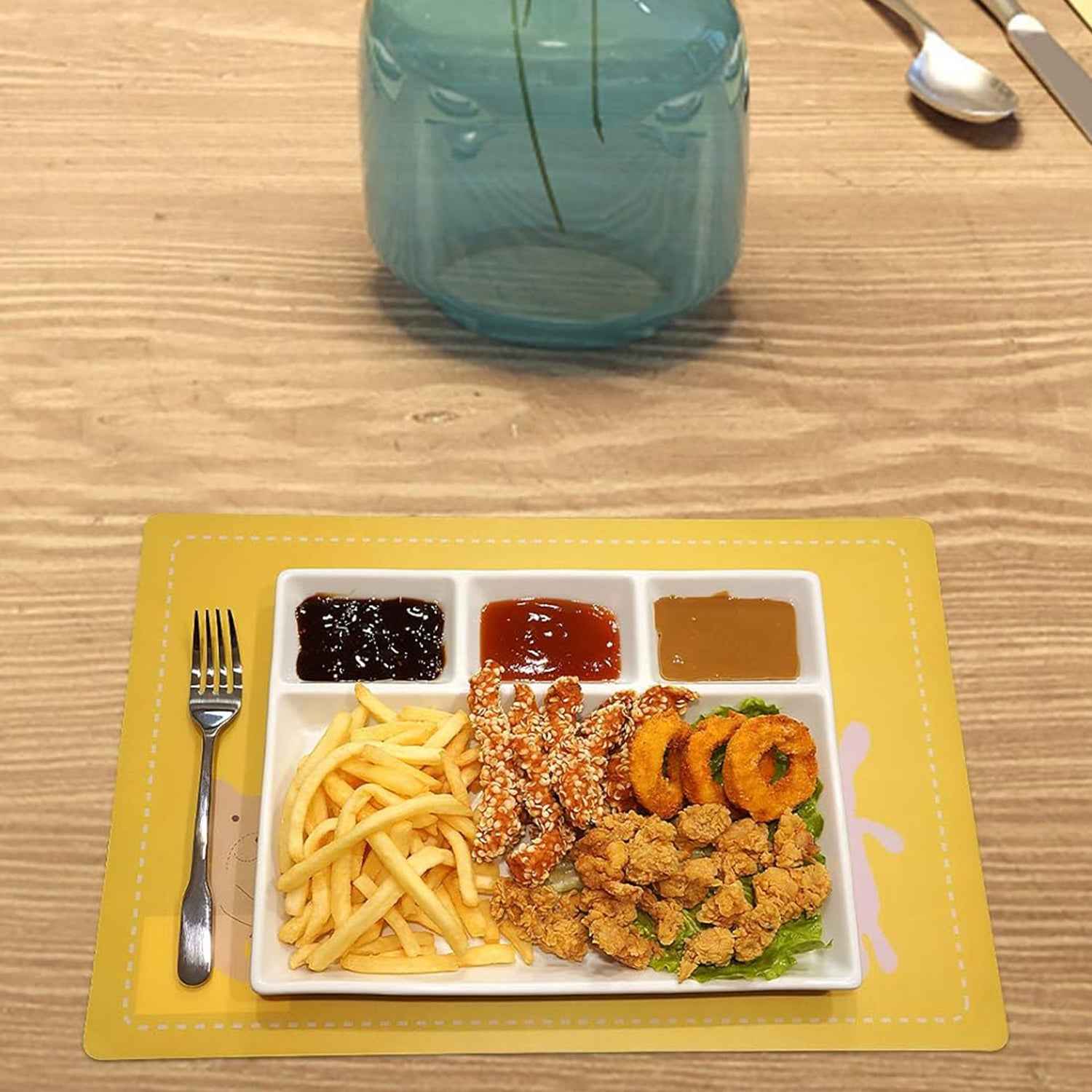 Plastic 4-compartment Rectangular Meal Serving Tray Plate (1 Pc White)