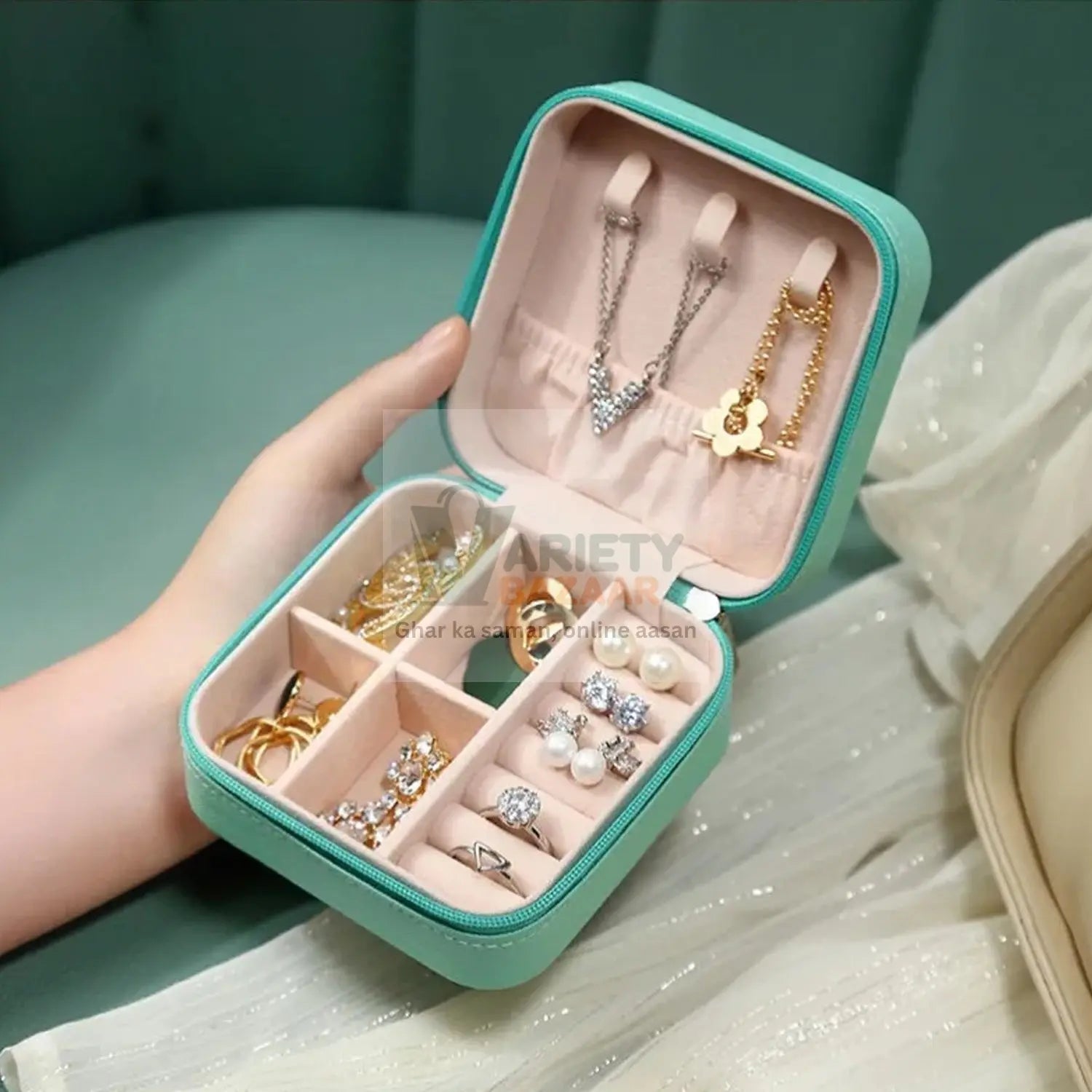 8782 Jewellery Box for Women, Mini Portable Jewelry Box Organiser,PU Leather Jewlerrying Display Holder, Small Travel Jewellery Box for Girls, Women, Mother, Daughte, Travel Ring, Pendant, Earring, Necklace Storage Case Travel Sahayak