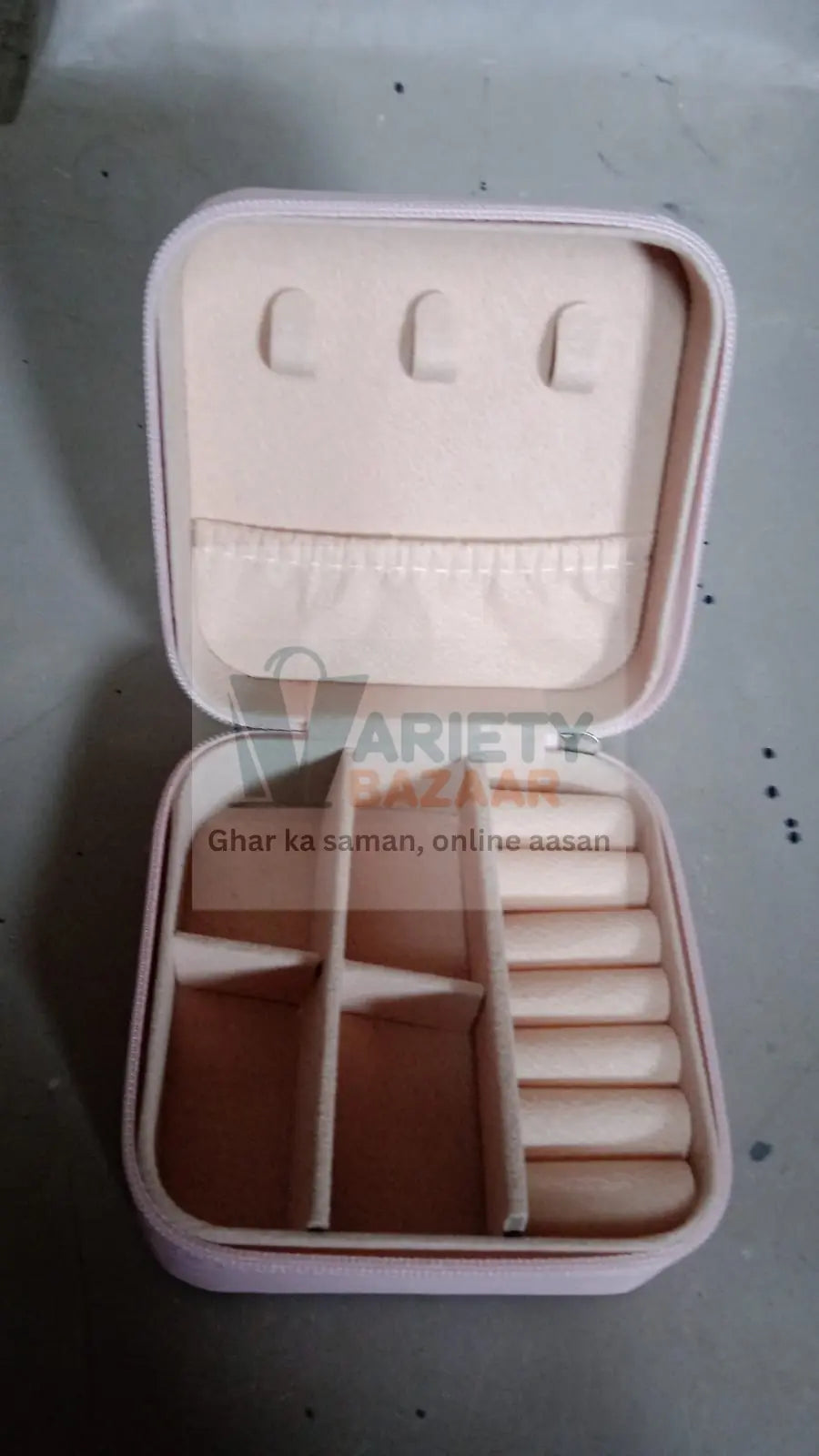 8782 Jewellery Box for Women, Mini Portable Jewelry Box Organiser,PU Leather Jewlerrying Display Holder, Small Travel Jewellery Box for Girls, Women, Mother, Daughte, Travel Ring, Pendant, Earring, Necklace Storage Case Travel Sahayak