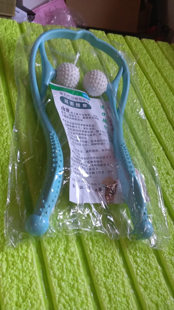 6593 Neck Shoulder Massager, 13.5x7.08in Portable Relieving the Back for Men Relieving the Waist Women Travel Sahayak