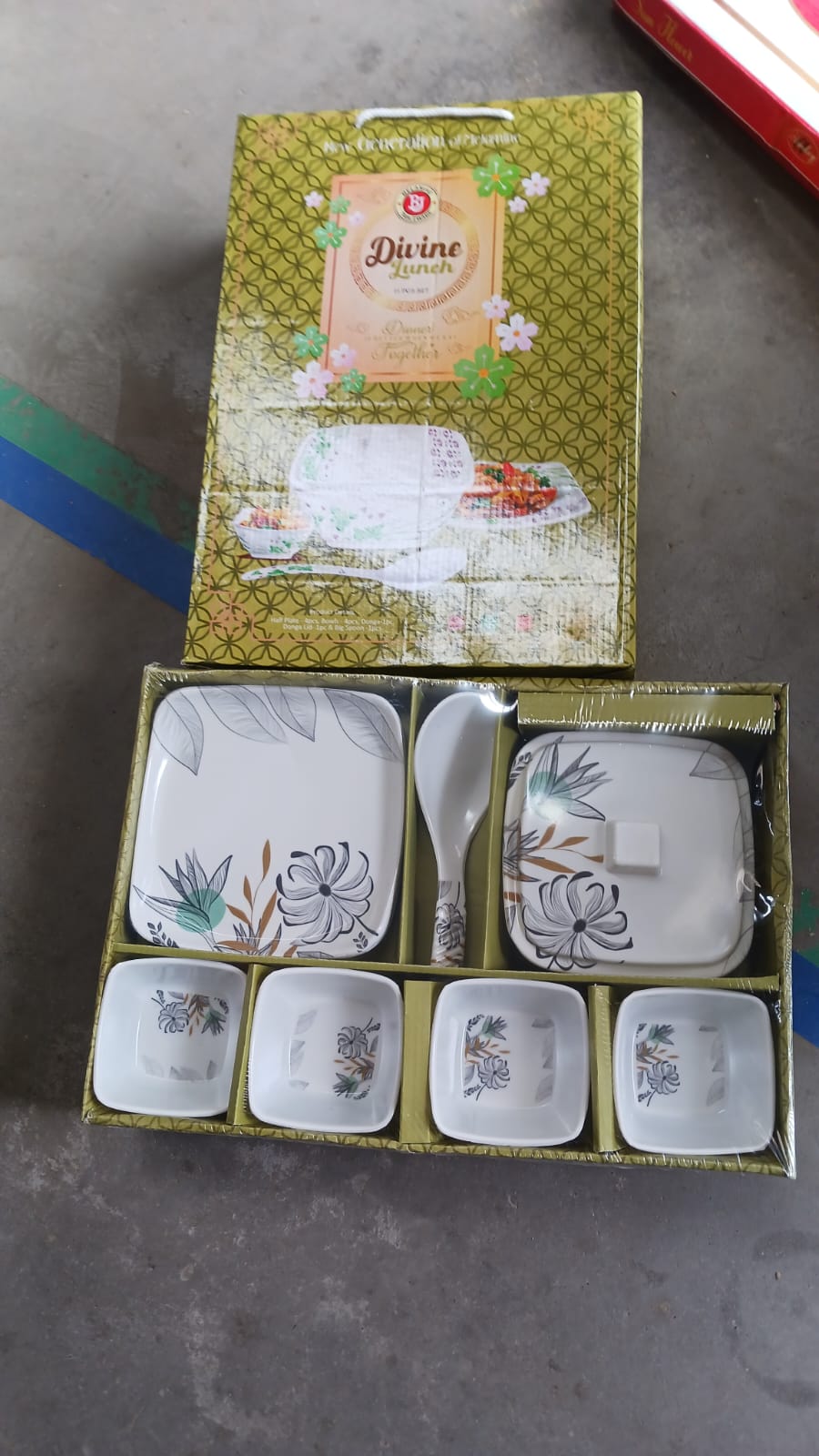 Divine lunch Tableware, Dinner Set (11 Pcs Set) Variety Bazaar