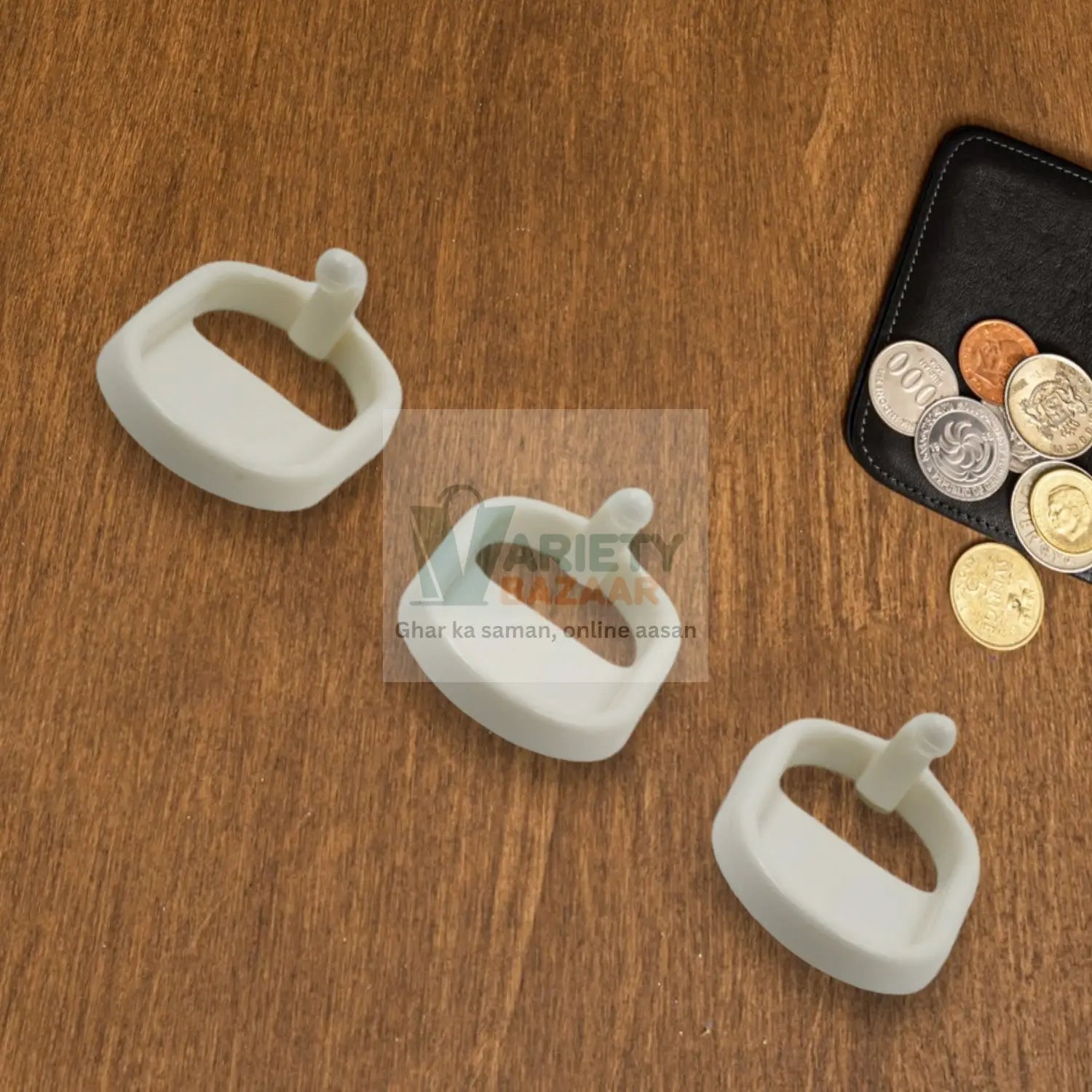 Multipurpose Big Self Adhesive Smiley Cartoon Wall Hooks Multipurpose Strong Wall Sticker Hooks Wall Hook Holder Door Hanger Travel Sahayak