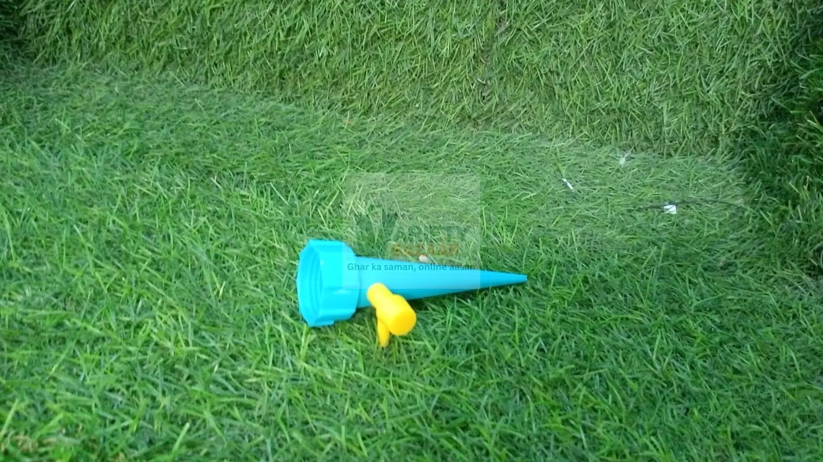 Plant Watering Spikes self Watering Spikes Water dripper for Plants, Adjustable Plant Watering Devices with Slow Release Control Valve Switch Travel Sahayak