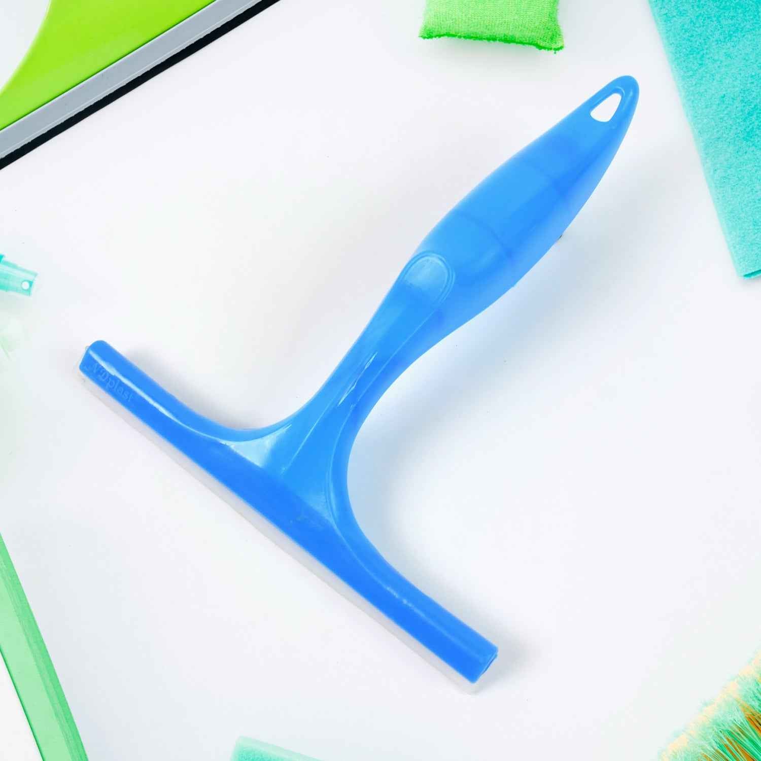 6160 Multipurpose Wiper Widely Used In Bathrooms And Kitchens To Clean Wet And Dirty Surfaces And The Floor Looks Clean.