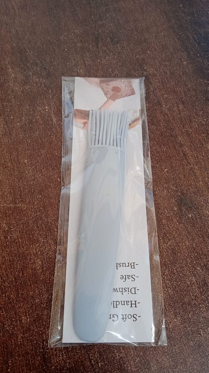 Pastry Brush, Basting Brush BBQ Sauce Marinade Meat Silicone Oil Brush (1 Pc) Variety Bazaar