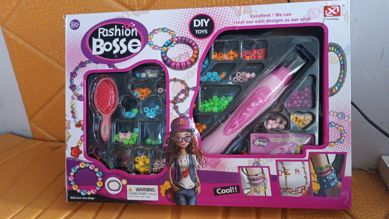 Hair Styling Clasp Clips Twisting Stringing Beads Kit for Girls, Portable Hair Braider Machine,Hairstyle Braid Kit DIY Hair Styling Tool with Comb, Rubber, Button Beads and Beads (85 Pcs Set), Hair accessories Variety Bazaar