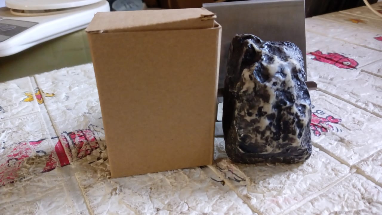 Realistic Fake Rock Key Hider – Weatherproof Outdoor Key Storage for Emergencies (1 Pc) Variety Bazaar