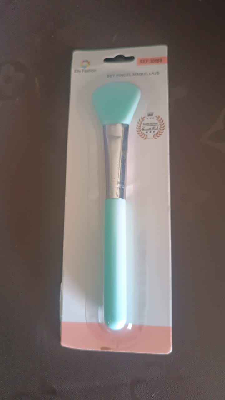 Soft Silicone Face Mask Applicator Brush (1 Pc)