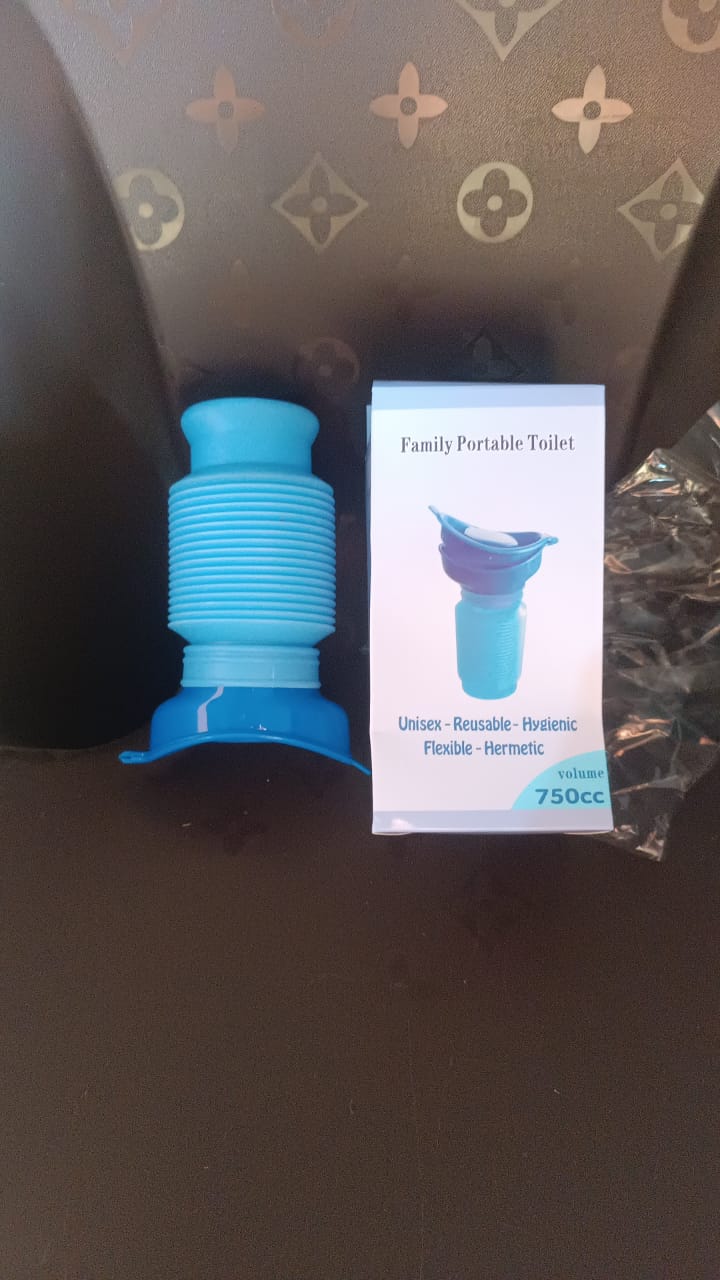 Urinal Foldable Portable Wee Bottle (750 ML / 1 Pc) Variety Bazaar