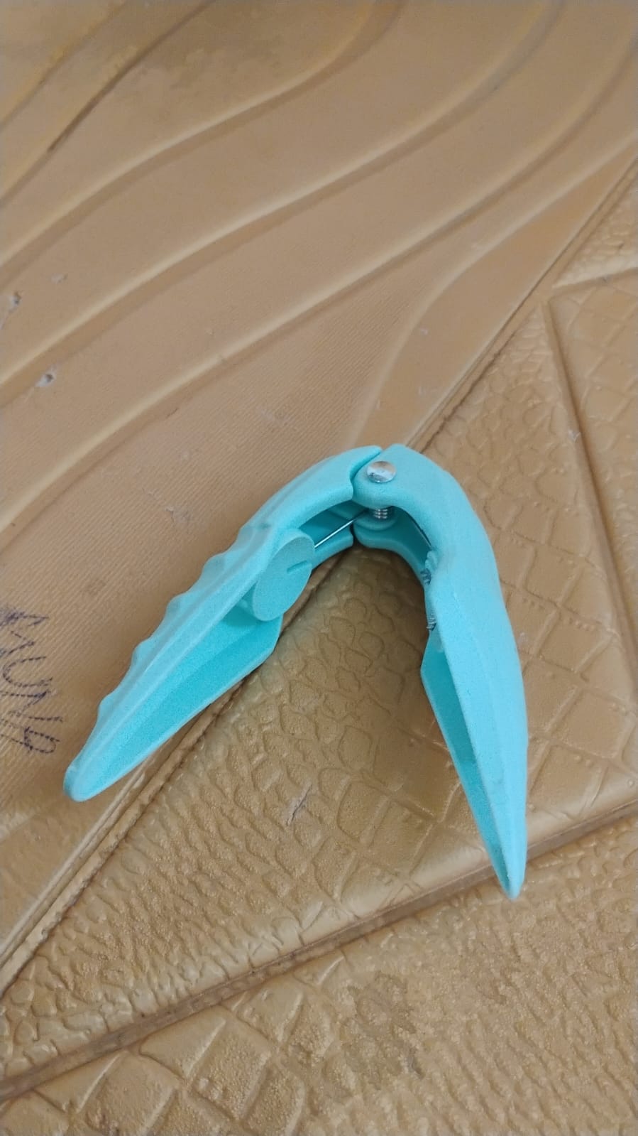 Nutcracker Chestnut Nuts Opener Clip (1 Pc) Variety Bazaar