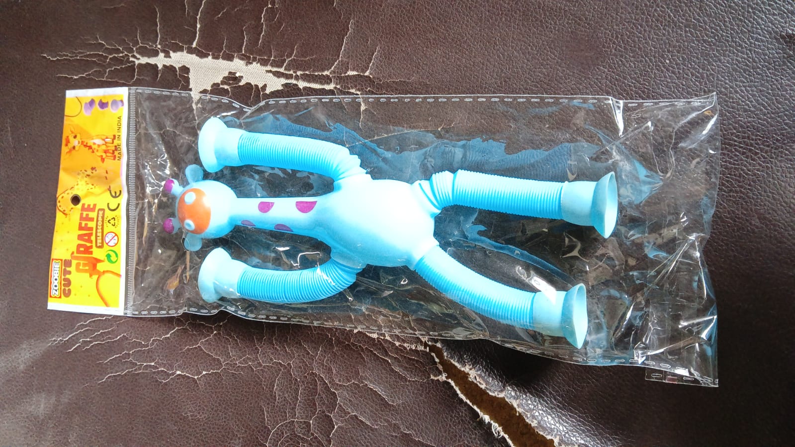 LED Giraffe Telescopic Suction Cup Toys (1 Pc) Variety Bazaar