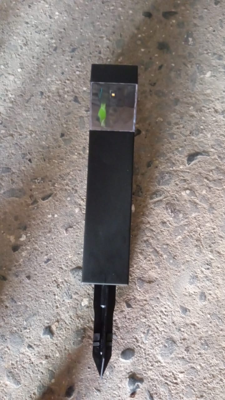 Big Garden Solar Light, Outdoor Garden Park Driveway Light (1 Pc) Variety Bazaar