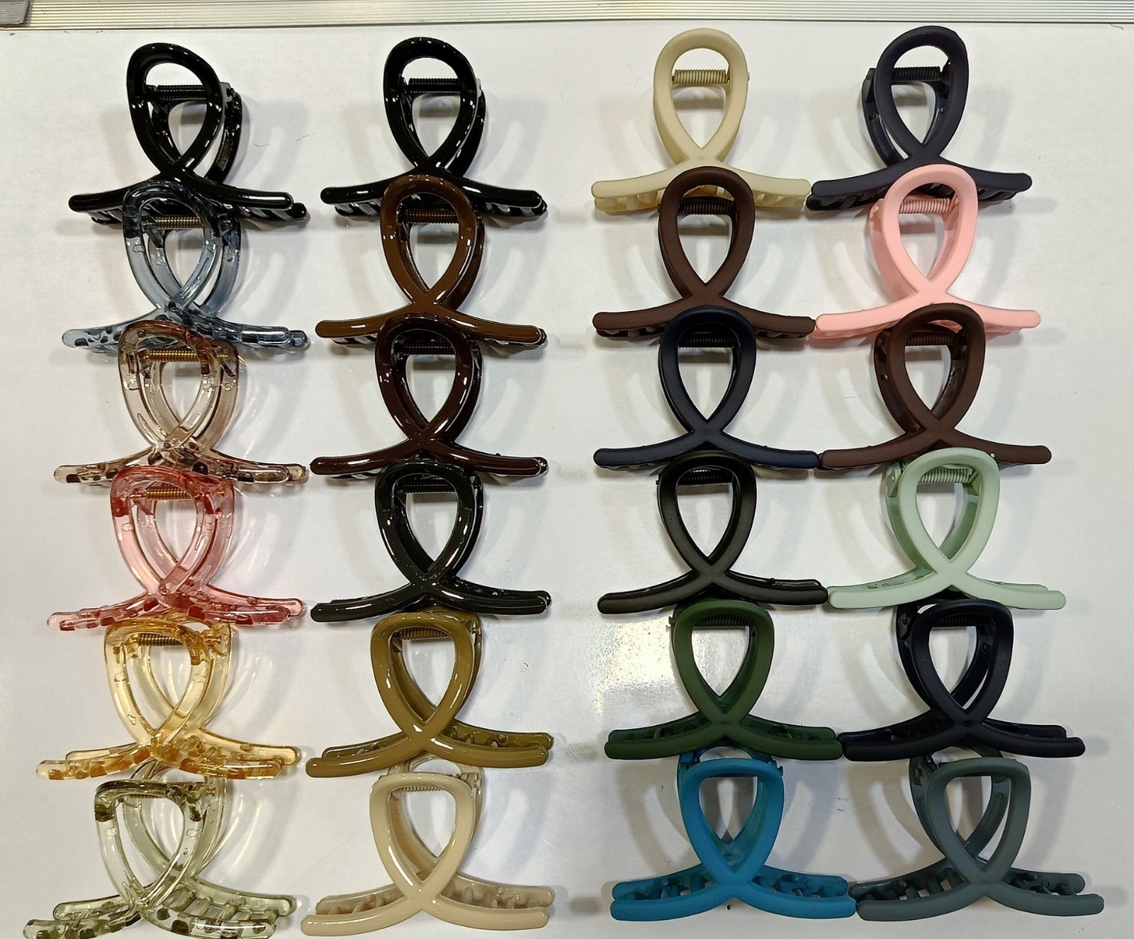 Plastic Hair Clamp Grip, Simple Matte Hair Barrette Clamp (1 Pc) Variety Bazaar