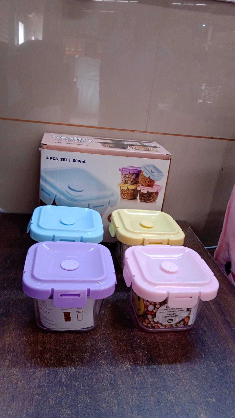 Plastic Food Storage Containers with Lid (4 Pcs Set / 500 ML) Variety Bazaar