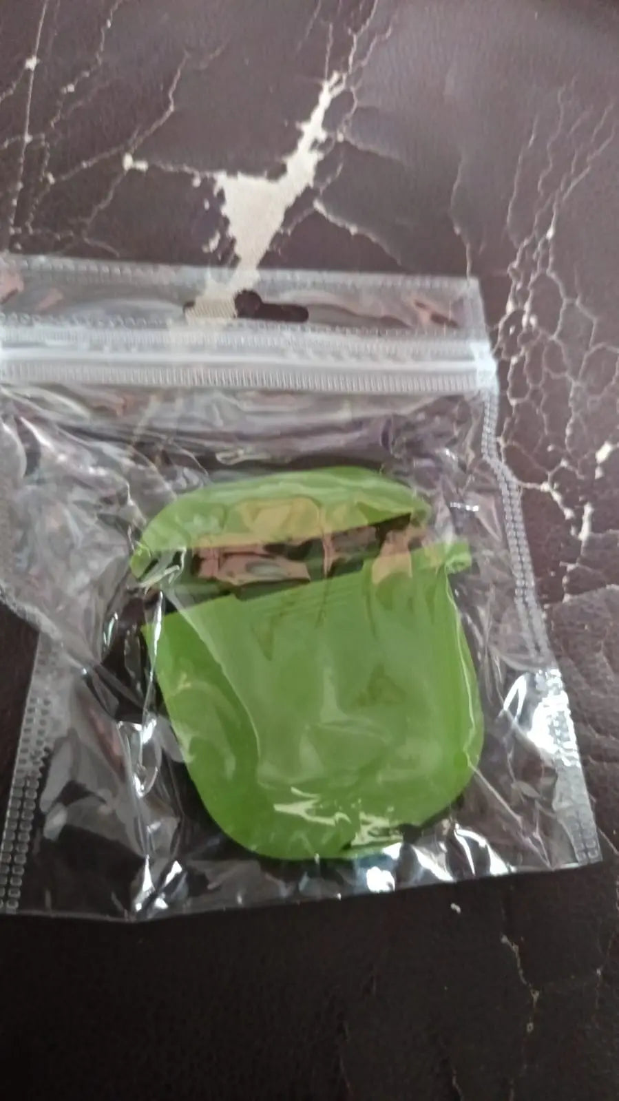 6473 Silicone Shockproof Protection Wireless Headphones Carrying Box Cover with Metal Keychain - varietybazaar.co.in