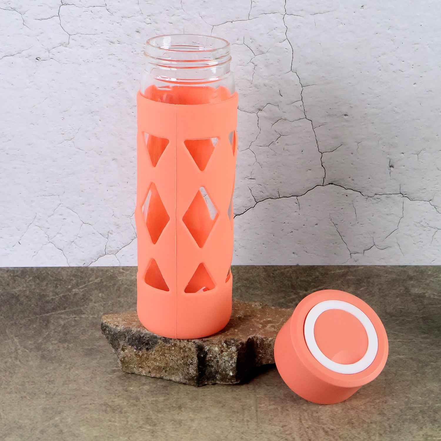 Glass Water Bottle With Protective Sleeve - (1 Pc 480 Ml)