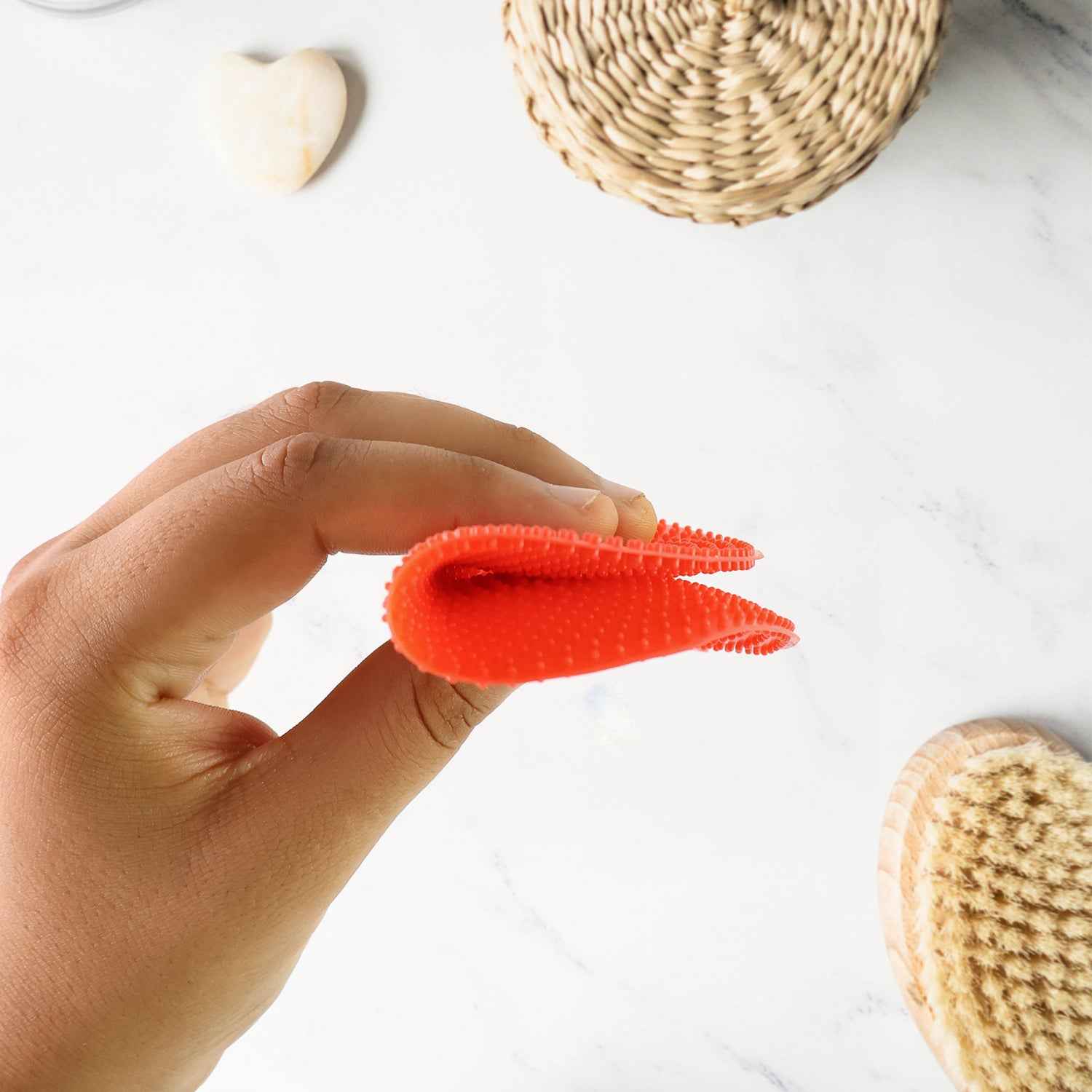 Red Silicone Dish Scrubber Sponge Mildew Free Non Stick Heat Resistant