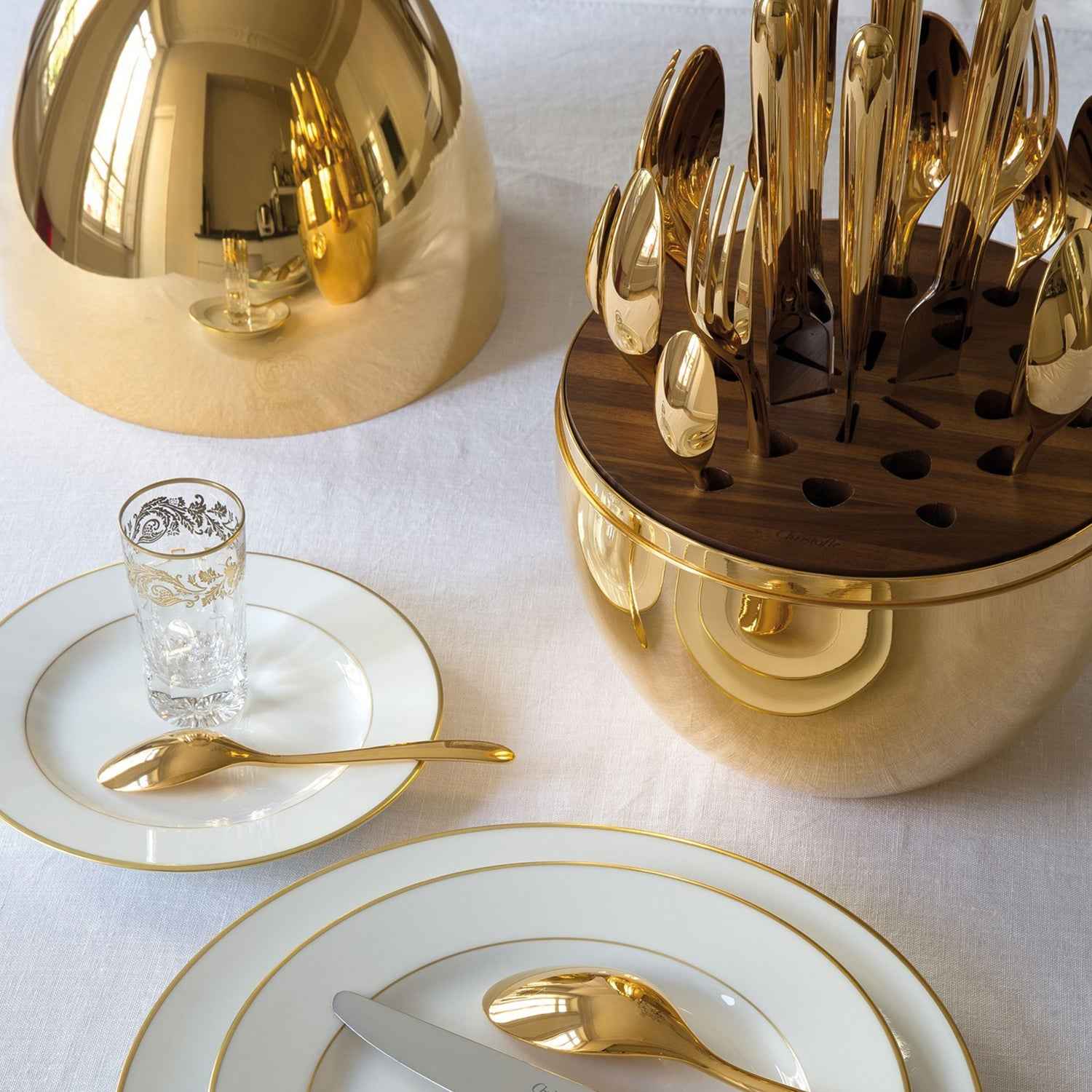 10010 Premium Cutlery Set 24 Pcs With Oval Shaped Stand Beautiful Stylish Oval Designed Cutlery Sets Egg-shaped Luxury Spoon Holder Set (Golden 24 Pcs Set)