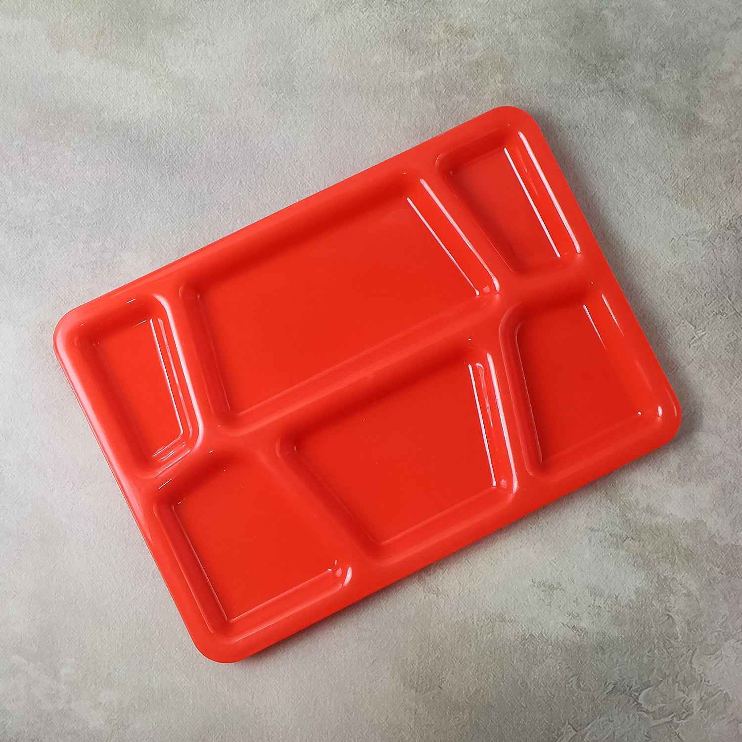 Plastic Multi-compartment Rectangular Meal Serving Tray Plate (1 Pc Red)