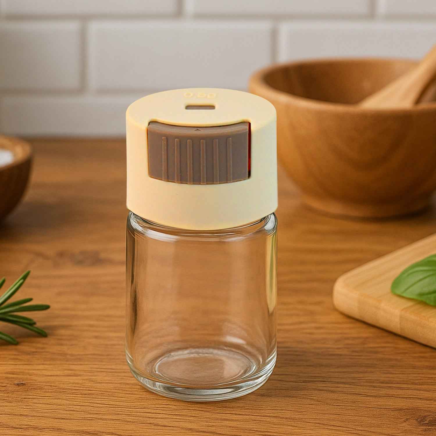 Adjustable Spice Dispenser Glass Jar(1 Pc)