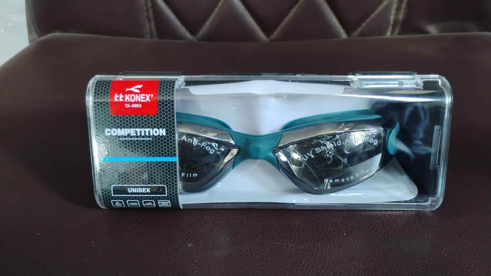 Professional Anti-Fog UV Protection Swimming Goggles with Mirrored Lenses and Earplugs