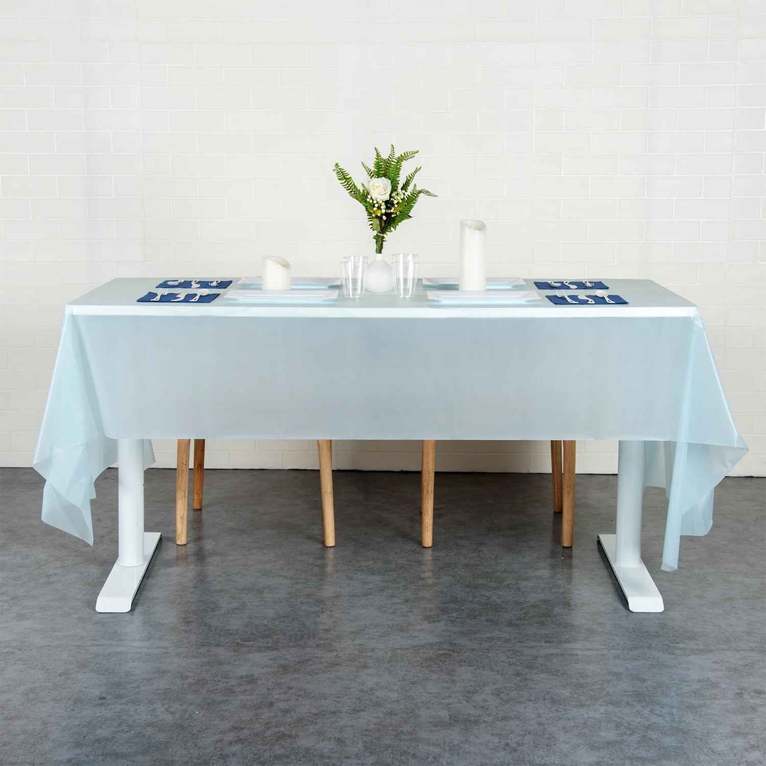Waterproof Disposable Plastic Table Cover 137  183 Cm