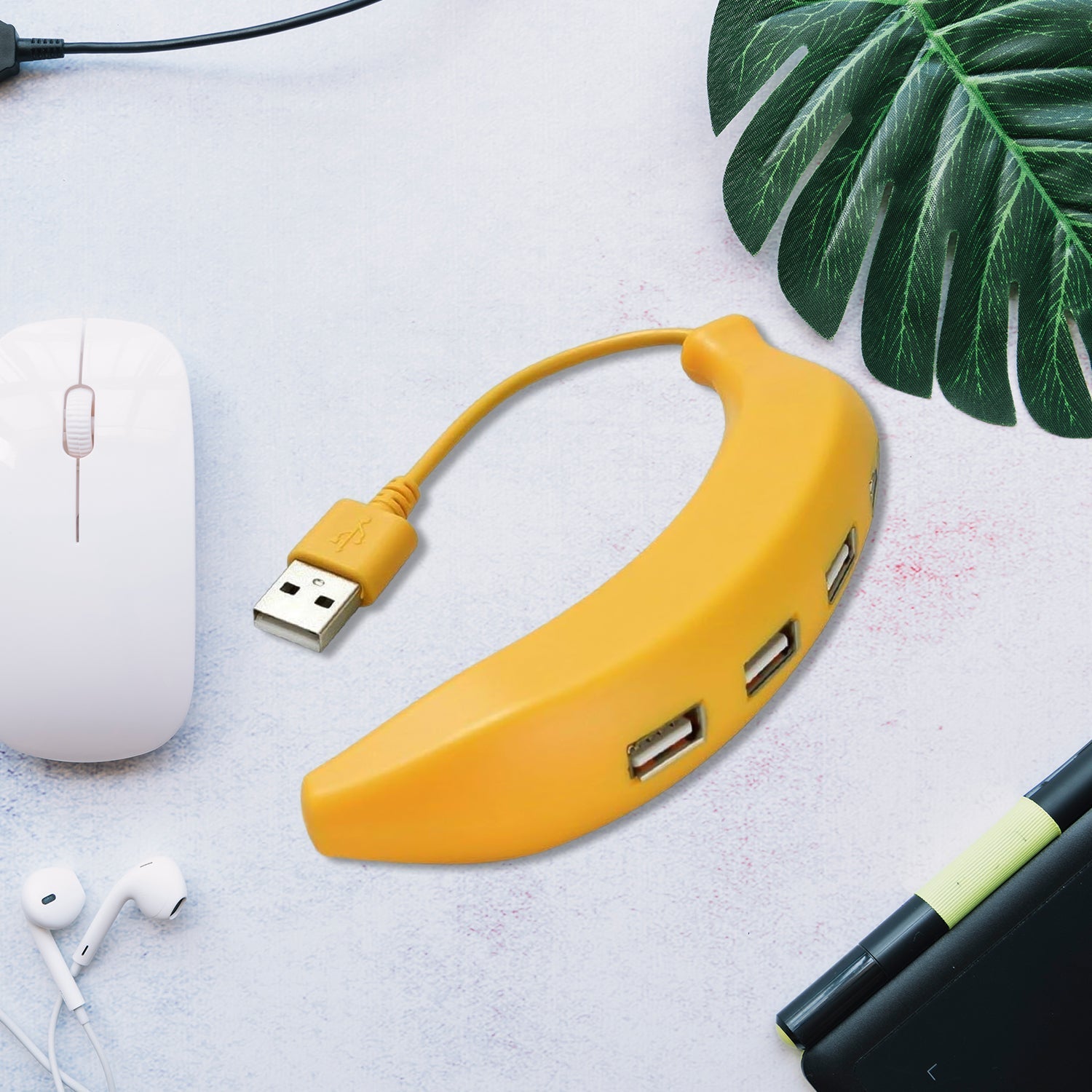 Banana Shape USB Hub, 2.0 Hub USB Splitter, 4-Port USB Hub (1 Pc) travel sahayak
