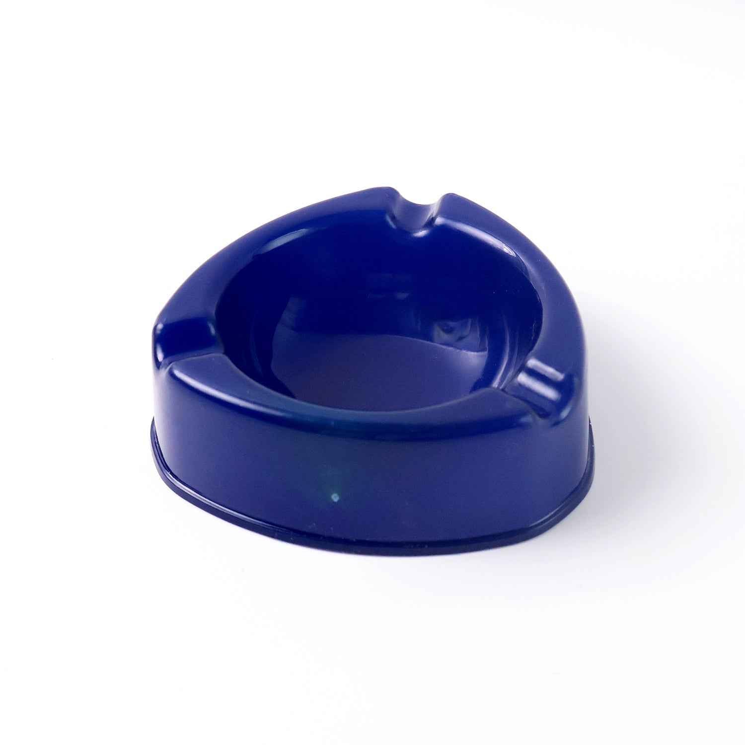 Oblivion Dark Blue Plastic Ashtray (1 pc)